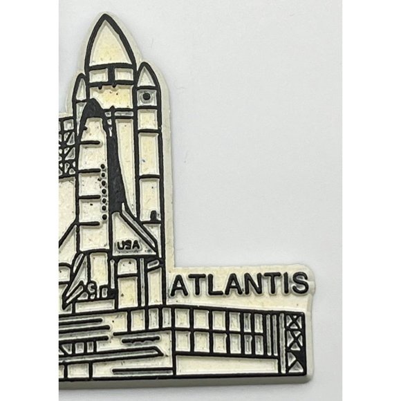 NASA Space Shuttle Atlantis Refrigerator Magnet Vintage Kennedy Space Center - Picture 5 of 6